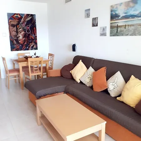 Lejlighed Bright In 100m² With Sea View & Pool