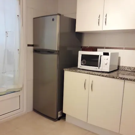 Bright In 100m² With Sea View & Pool Lejlighed